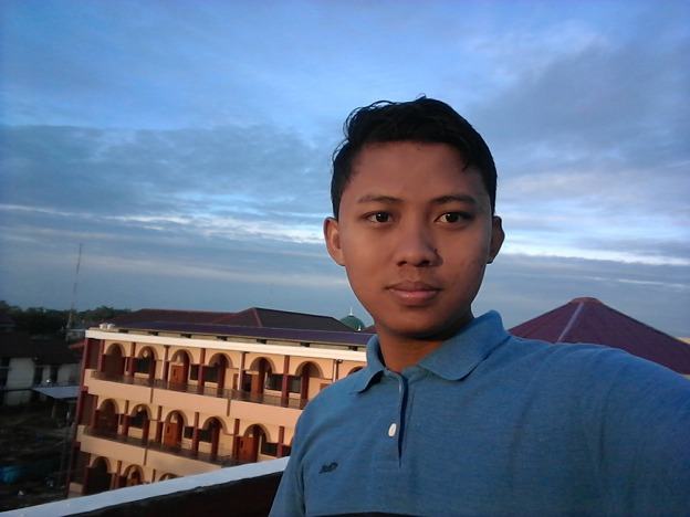 Peran dan Tantangan Santri