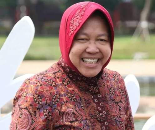 Tolong Jangan Ganggu Bu Risma !!!
