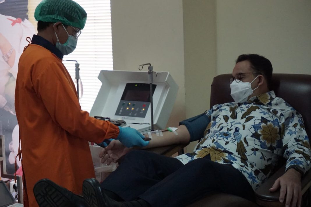 Sembuh dari Covid-19, Anies Donorkan Plasma Darahnya dan Ajak Para Penyintas Covid-19, Turut Serta
