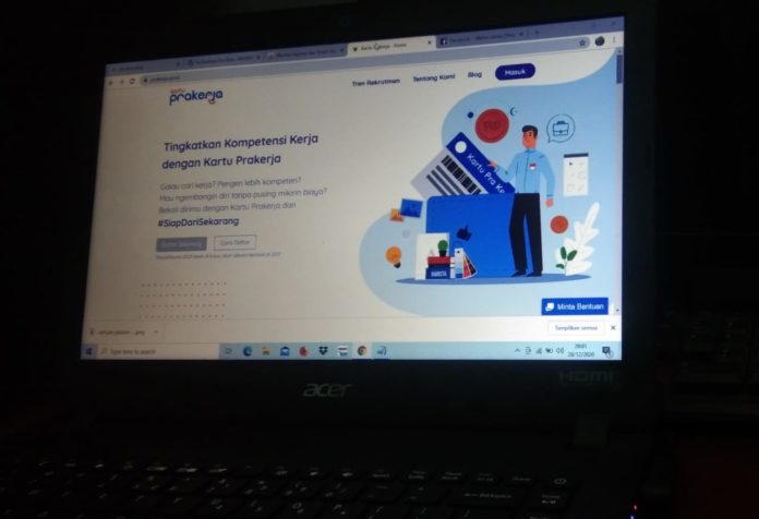 Gelombang 12 Kartu