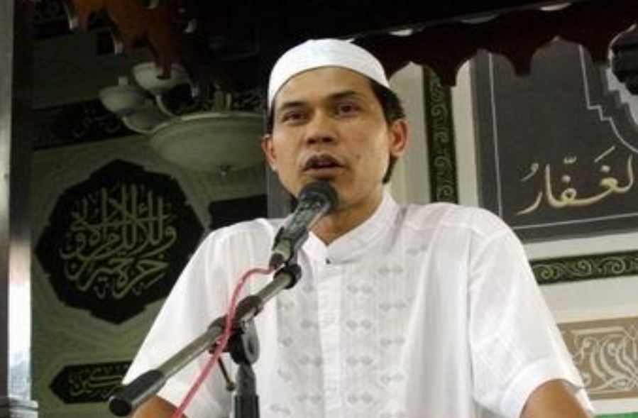 Munarman Baiat Anggota ISIS Kado Listyo Sigit Prabowo untuk Jokowi