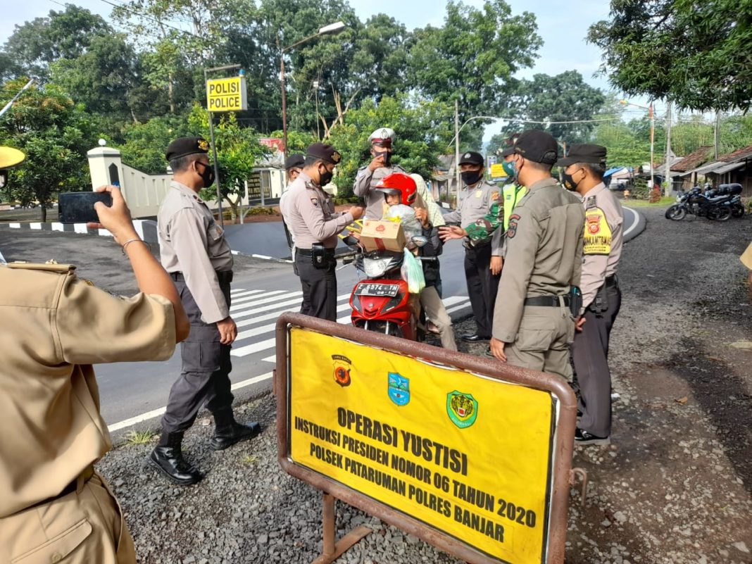 Polsek Pataruman Bersama Satgas Covid-19 Menggelar Operasi Yustisi