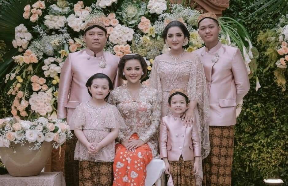 Budaya Daerah Anang Hermansyah