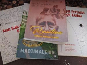 Martin Almeida, Sastra Kiri dan Koran DKI