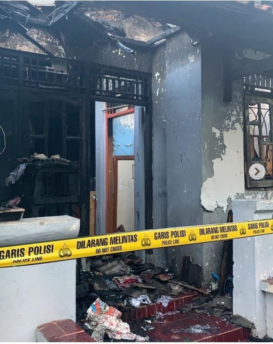 Pemuda Bakar Rumah Mantan Pacar