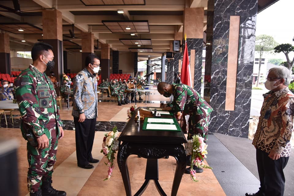 Penuhi Kebutuhan Rumah Prajurit, KASAD Andika Perkasa Hadiri Penandatanganan Kerja Sama dengan PT BTN