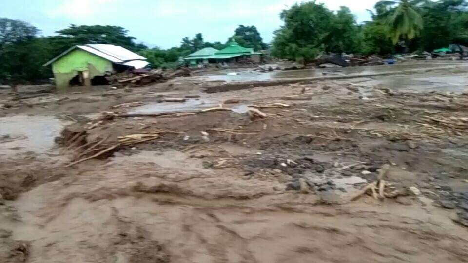 Banjir Bandang di Flores Timur NTT, Korban Tewas Bertambah Jadi 54 Orang