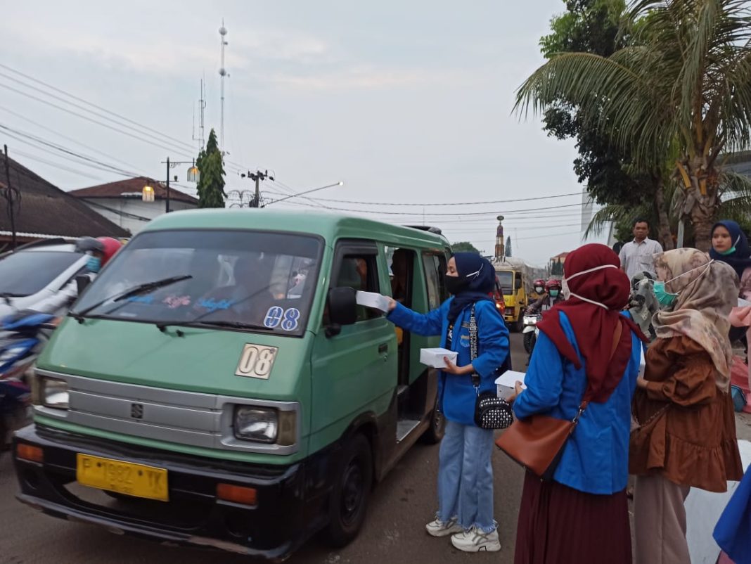 Ramadhan Berbagi Ala KOPRI dan IKA PMII Cianjur