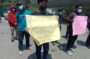 Komadsu Lakukan Aksi