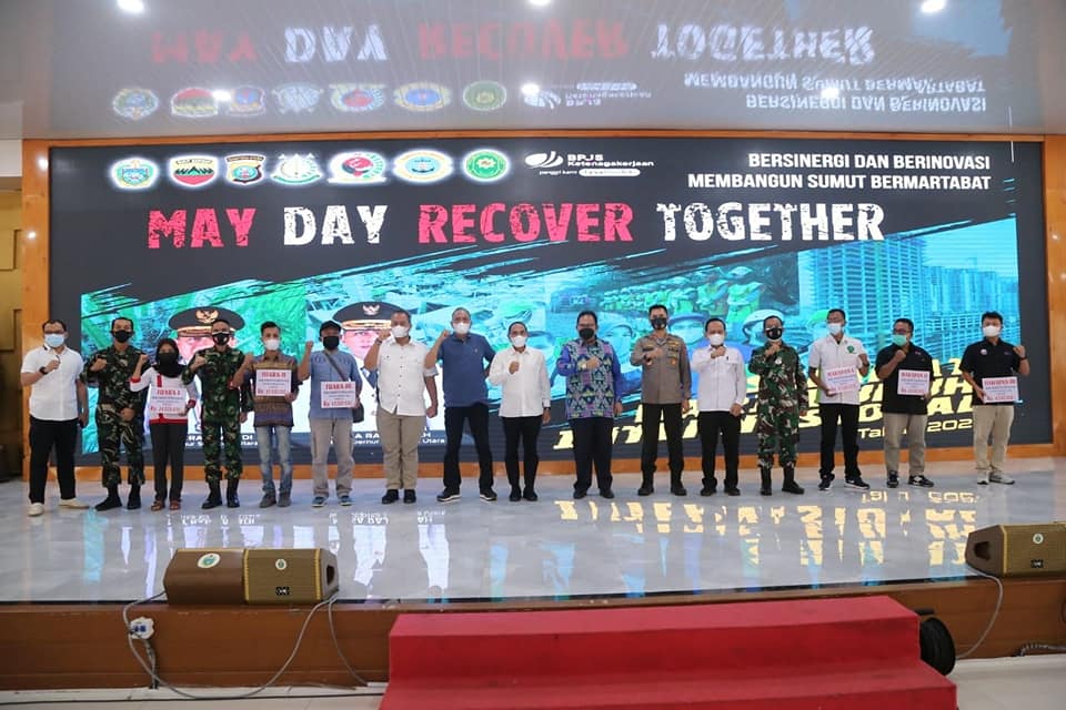 May Day 2021, Polda Sumut Salurkan 4.000 Paket Sembako ke Elemen Serikat Buruh