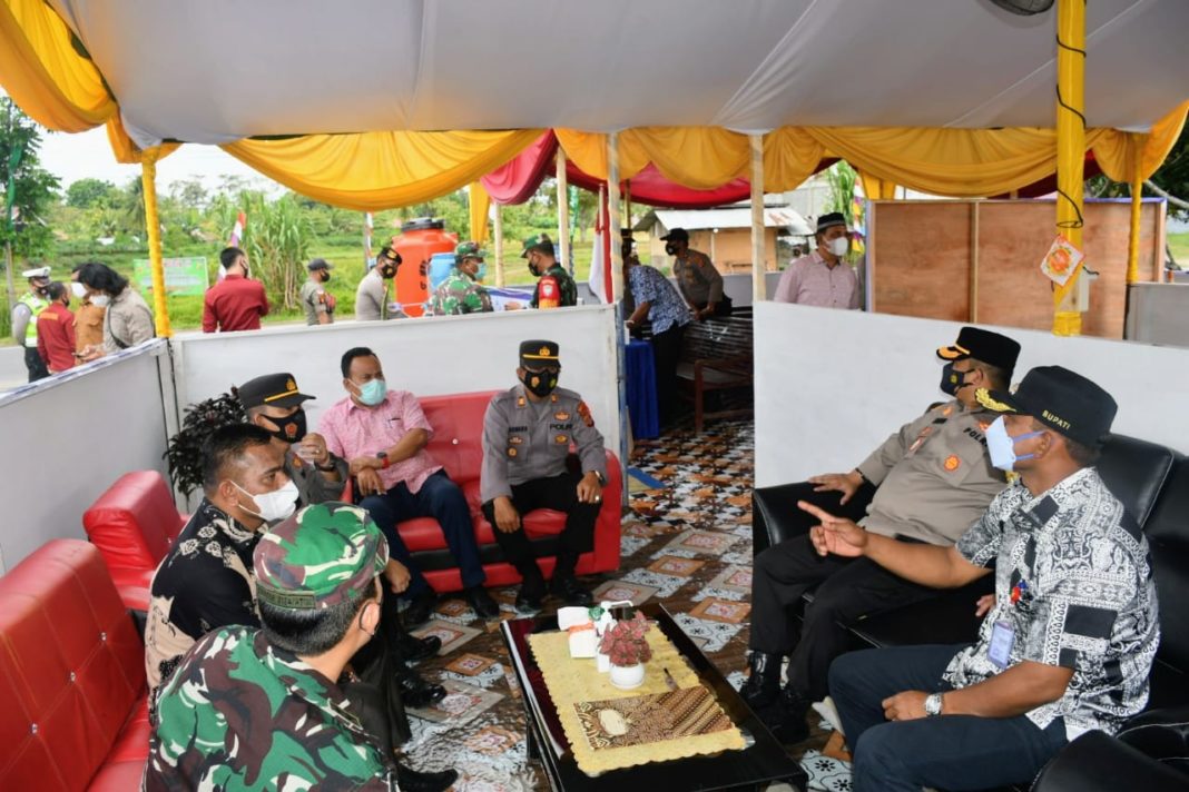 Bupati Aceh Timur, Tinjau Posko PPKM Mikro Sampai ke Tingkat Gampong