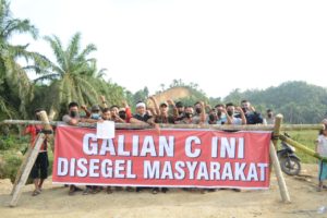 Warga Buluh Telang Langkat Segel