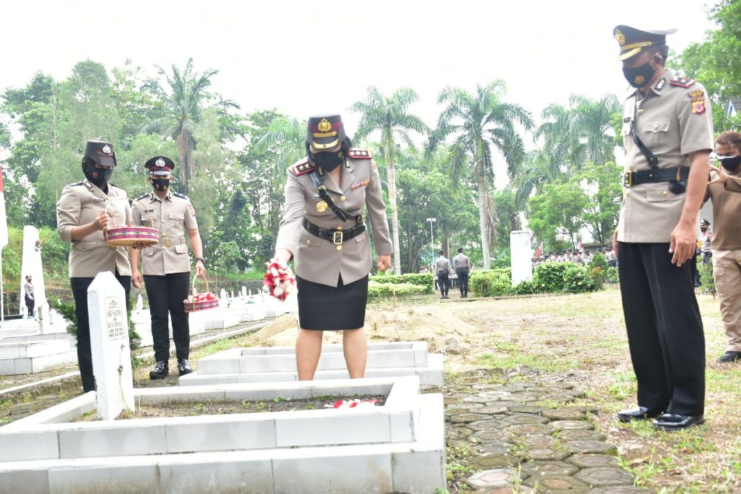 HUT Bhayangkara Ke-75
