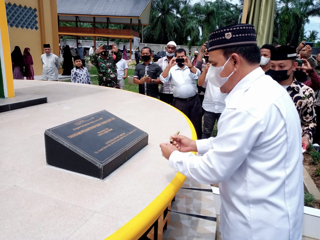 Rocky dan Abu Paya Pasi Resmikan Pesantren Dar Faqih Qur'ani