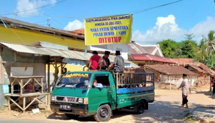 PPKM Darurat Pasar Sapi di Gapura Sumenep Ditutup
