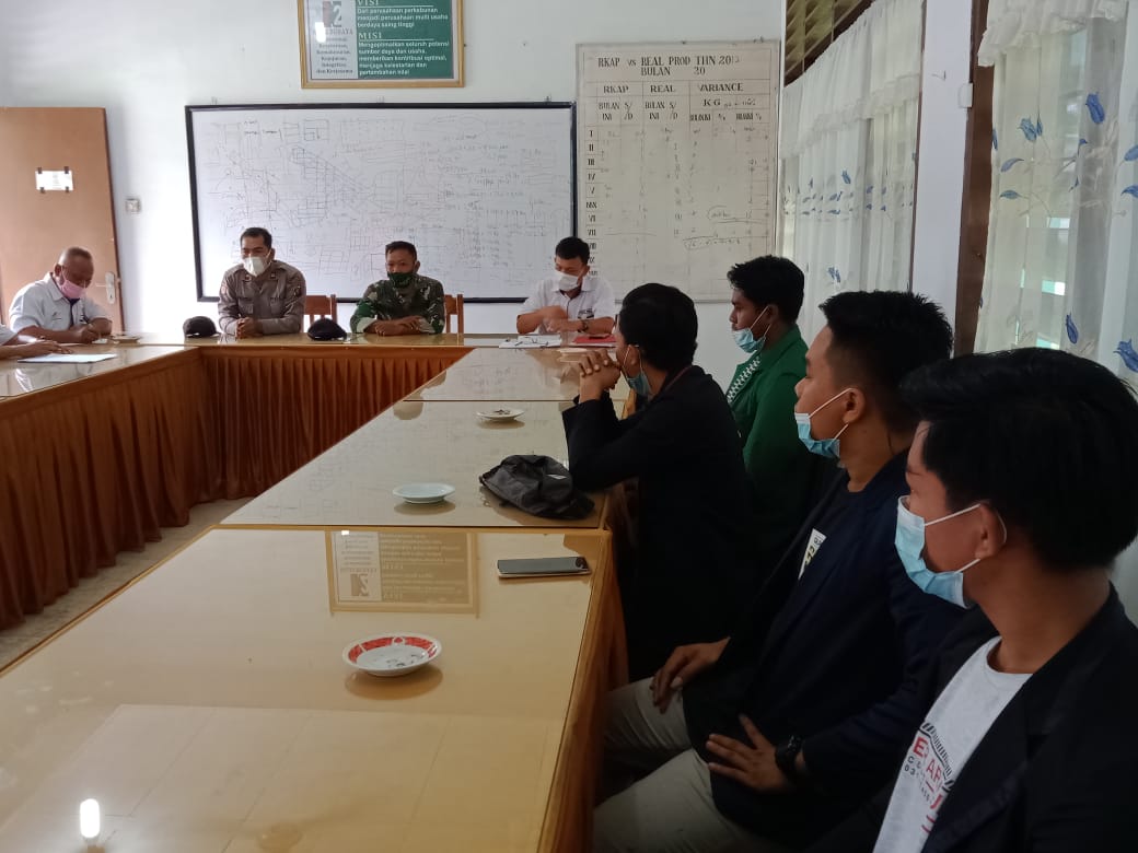 Mahasiswa Audiensi ke Kantor PT LNK dan PTPN II
