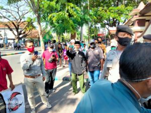 Tolak Perpanjangan PPKM Darurat