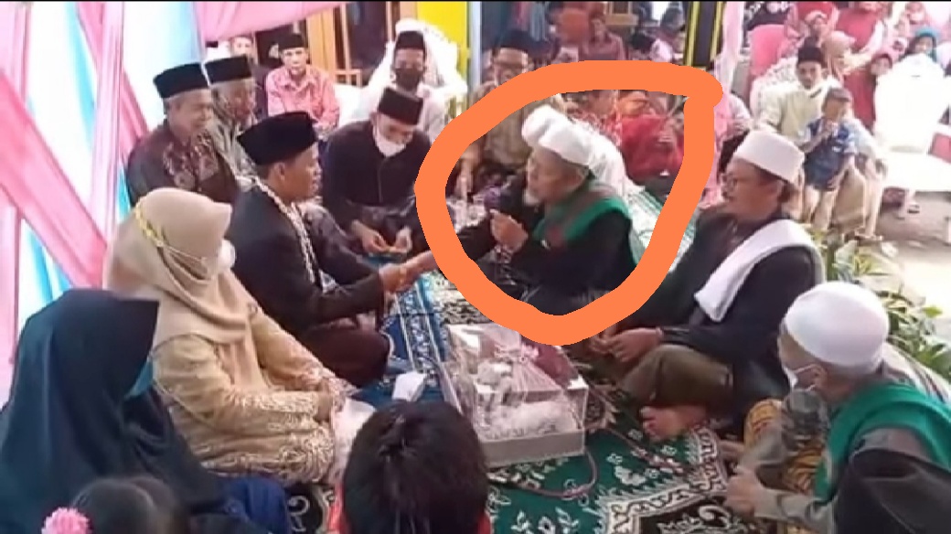 KH Usep Meninggal Dunia