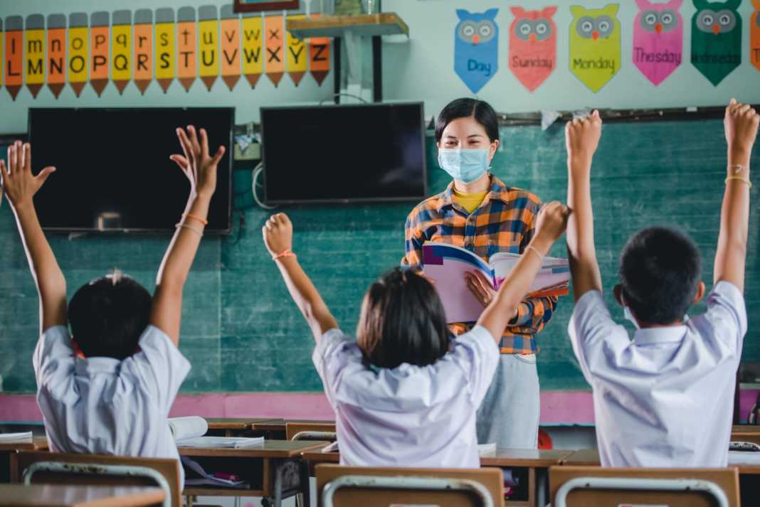 Sekolah di Wilayah PPKM Level 1-3 Boleh Tatap Muka