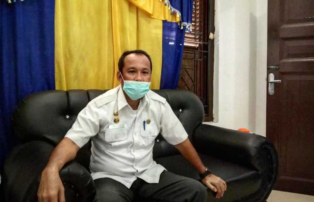 Ahmadan Chair