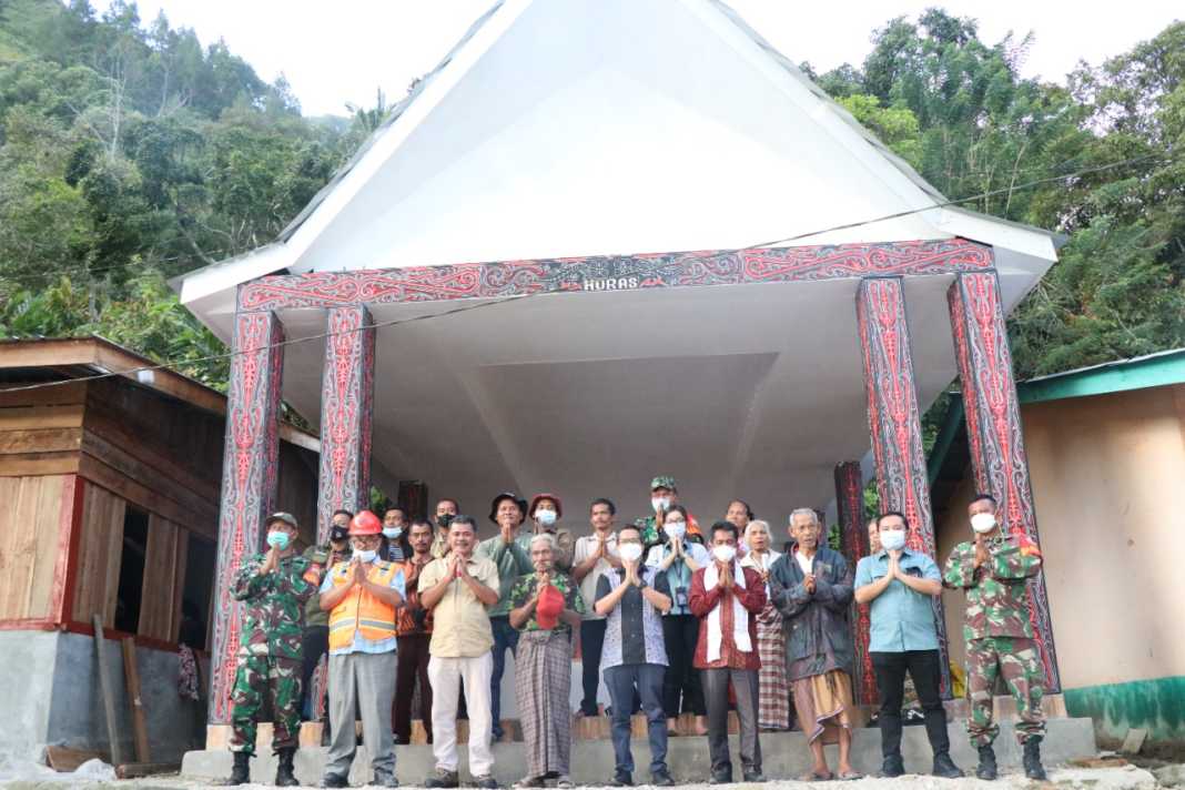 Pembangunan Toba Caldera Resort