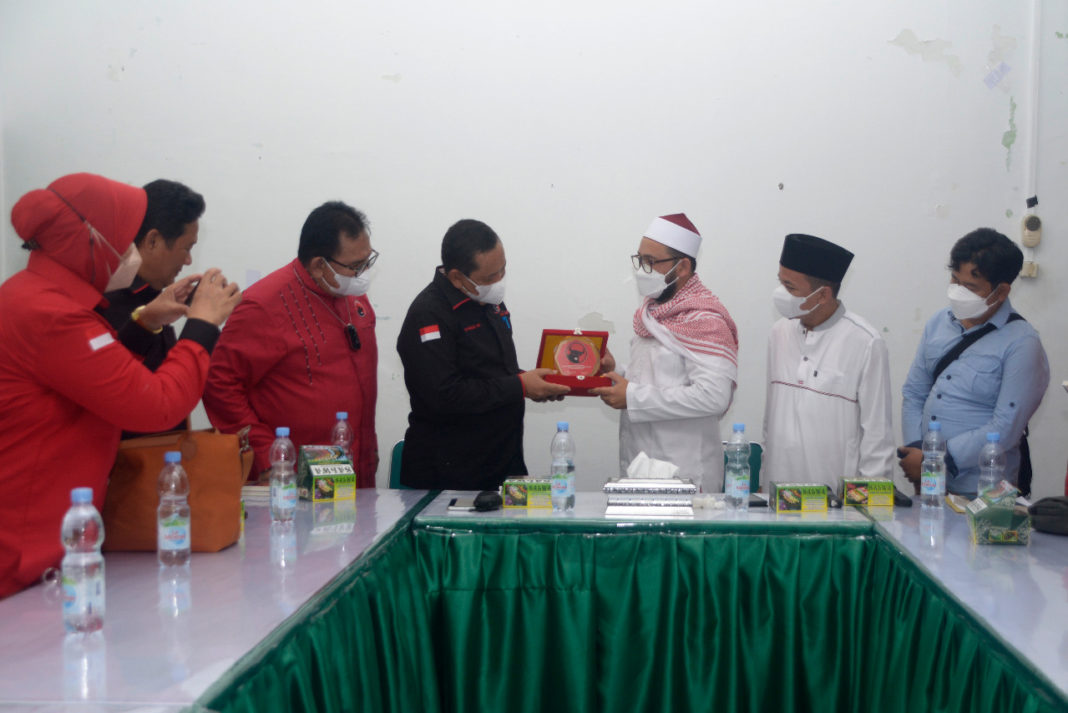 PDIP Silaturahim ke PW Al Jam'iyatul Washliyah