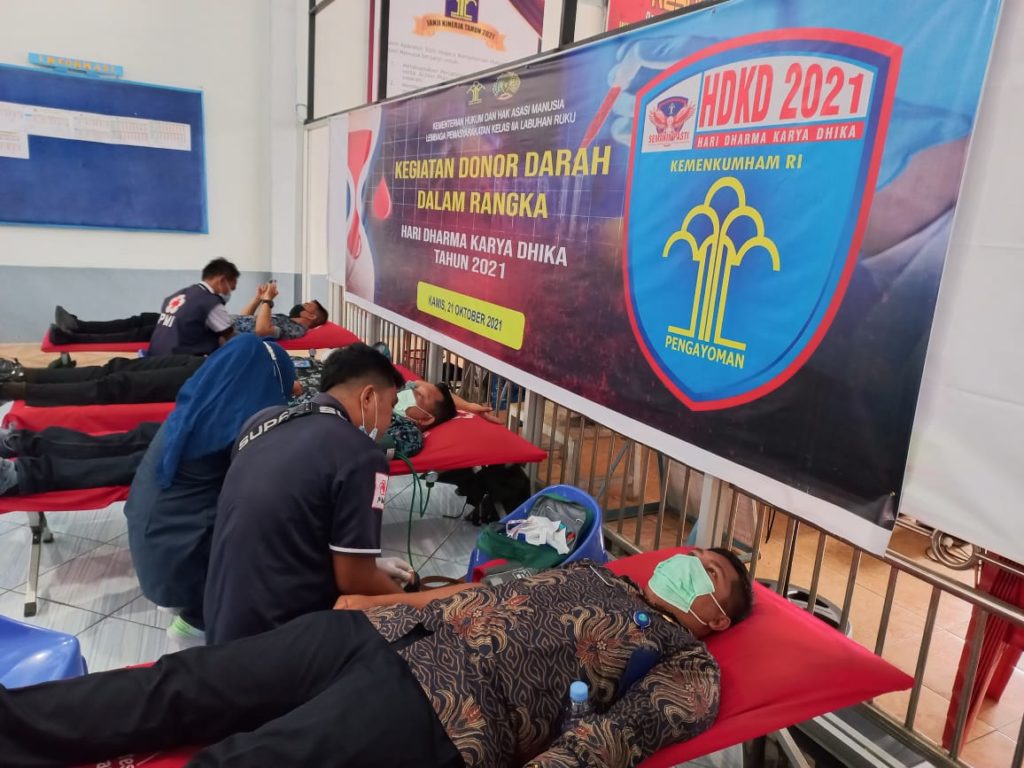 PMI Berikan Piagam Penghargaan 