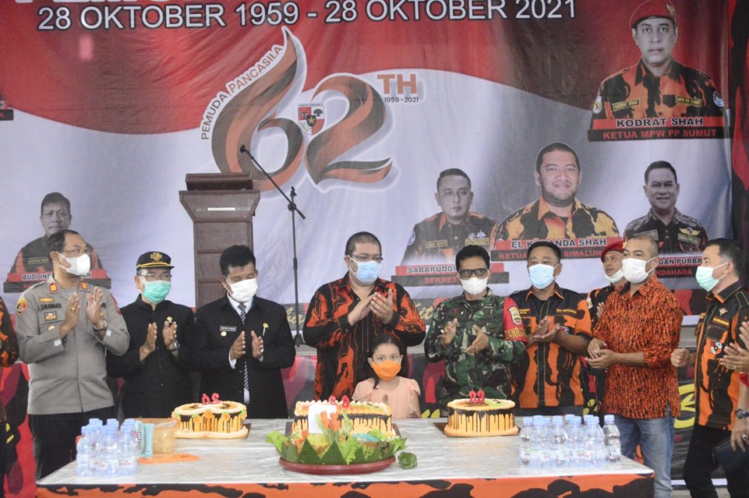 Rayakan Ultah ke 62