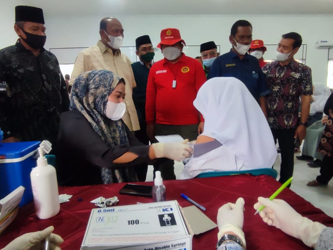 BIN Laksanakan Vaksinasi Pelajar