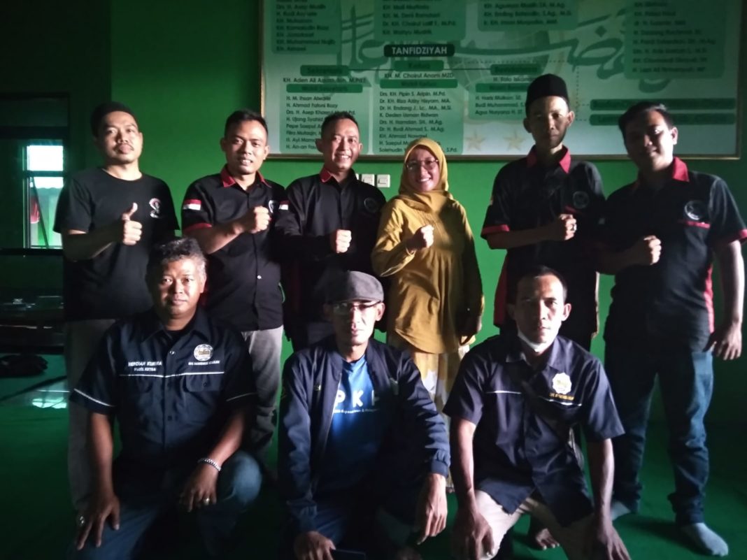 Seniman Rambut Gabung Sarbumusi NU Cianjur