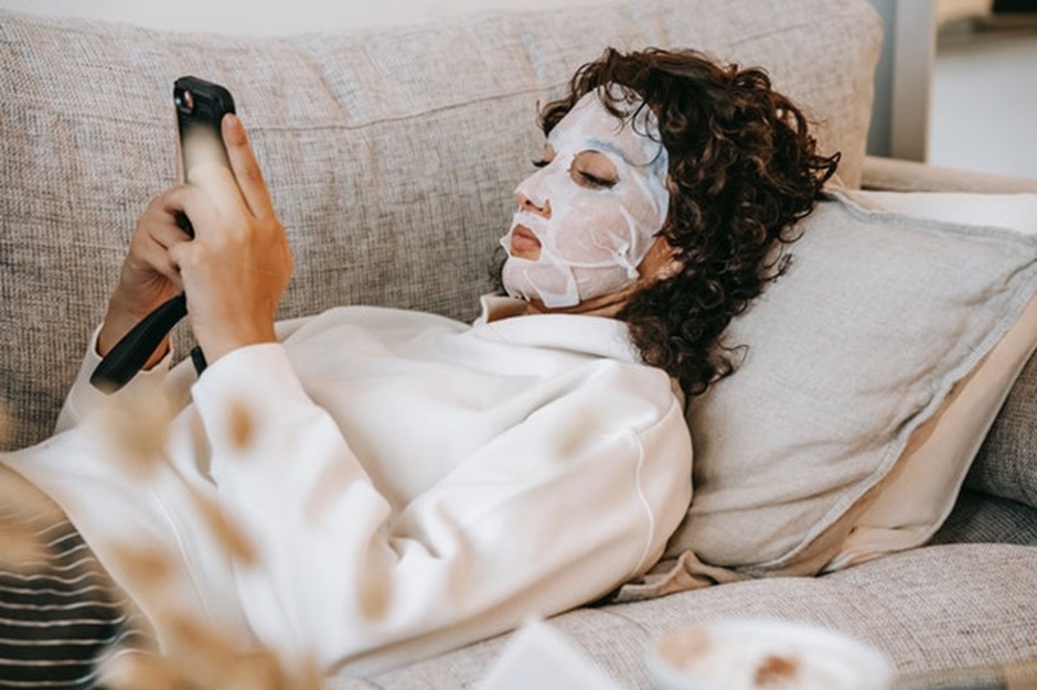Cara Menyeimbangkan Sebum untuk Kulit Wajah yang Sehat
