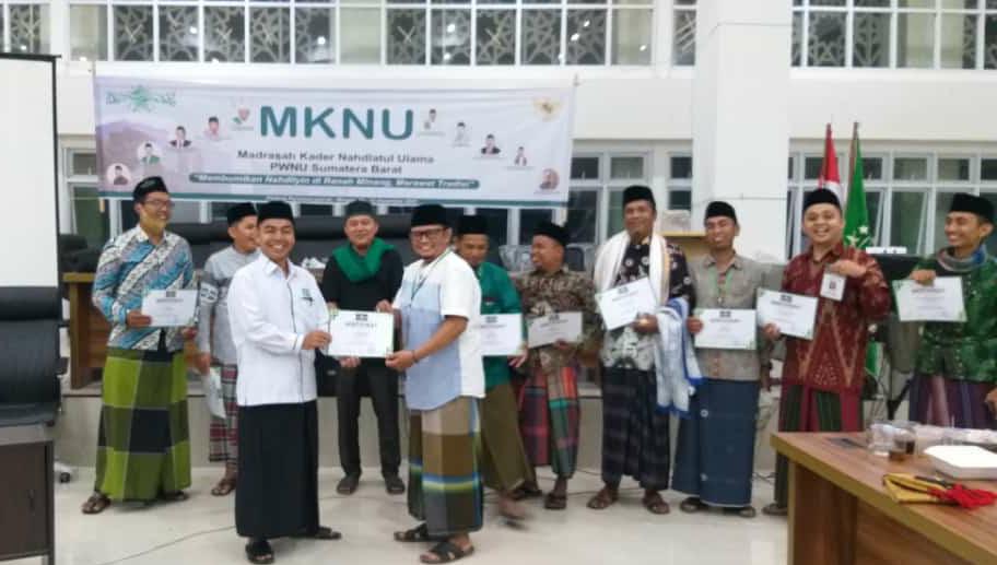 65 Lulusan MKNU