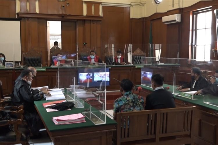 Dua Terdakwa Penganiaya Jurnalis Nurhadi