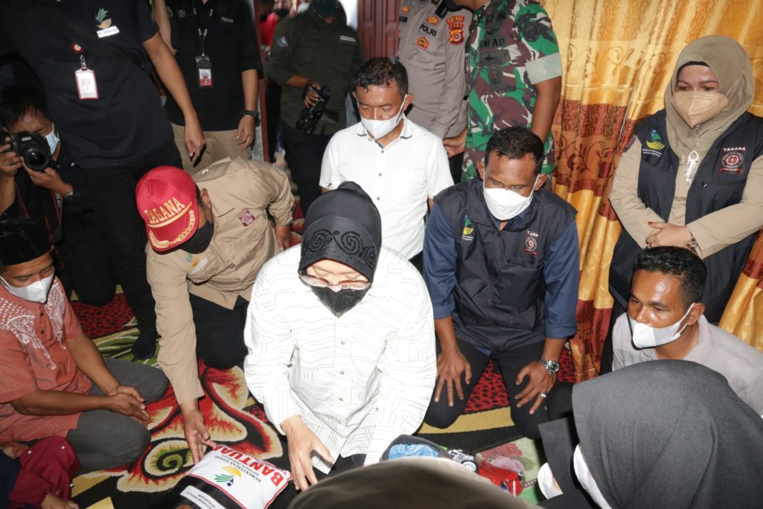 Menteri Sosial
