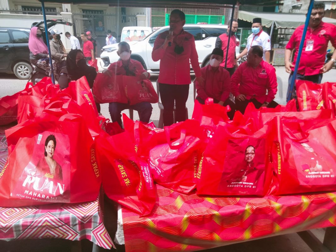 Pedagang Tanjungbalai Terima Bantuan Dari Mbak Puan Maharani