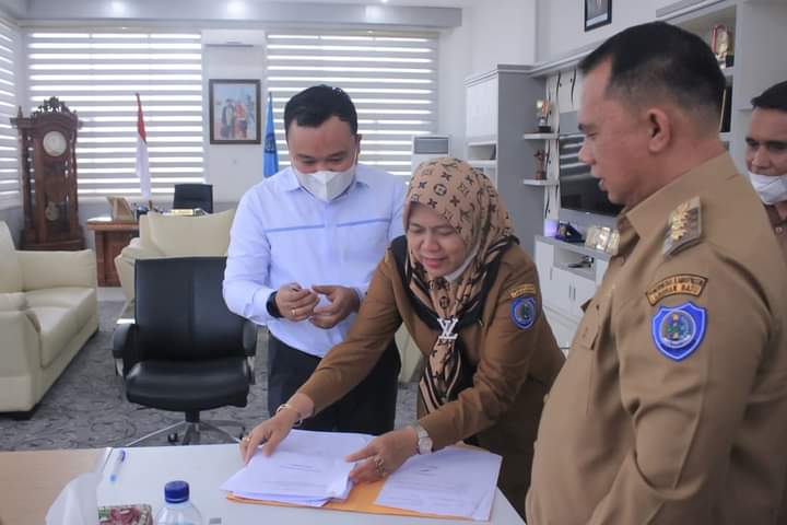 Pemkab dan PLN