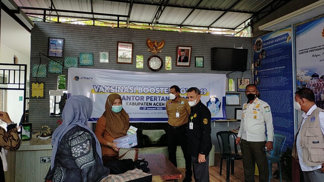 Rocky Pantau Vaksinasi Booster Covid-19
