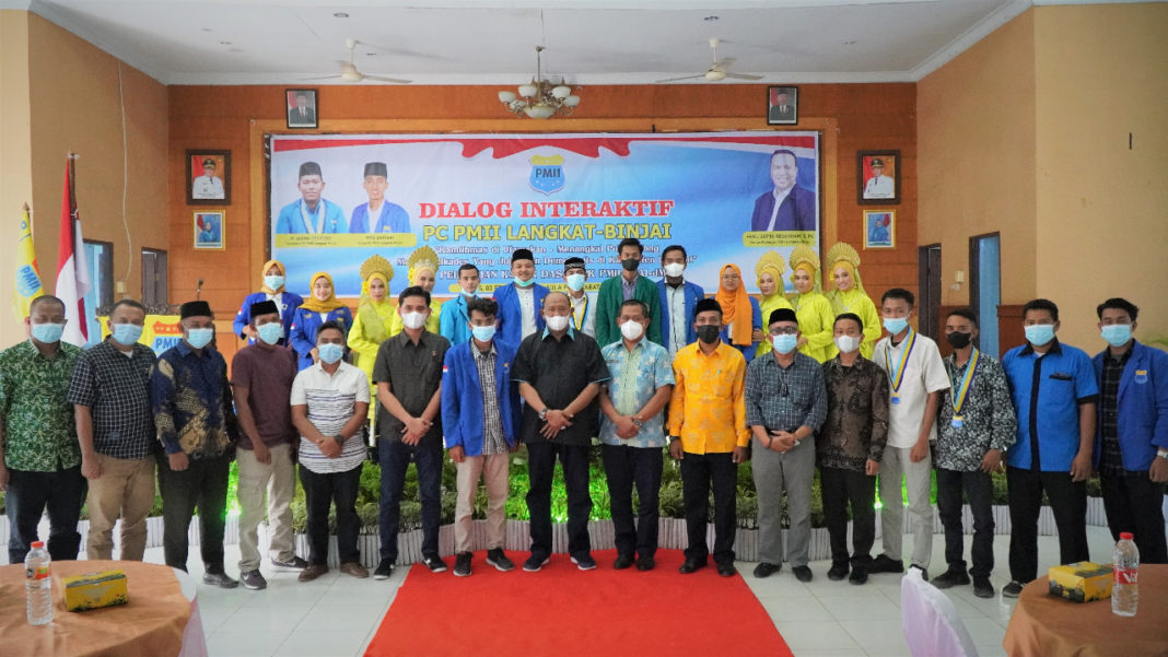 Dialog Interaktif PMII