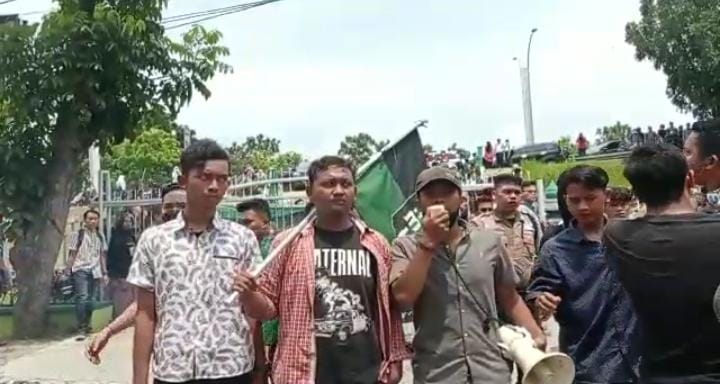 HMI Menutup Kampus UIN-SU