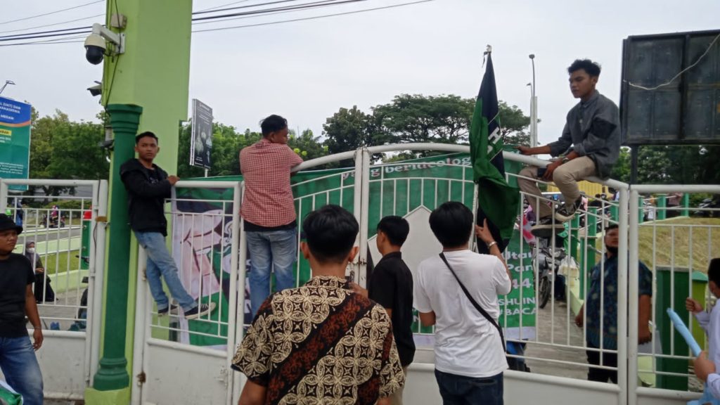HMI Menutup Kampus UIN-SU