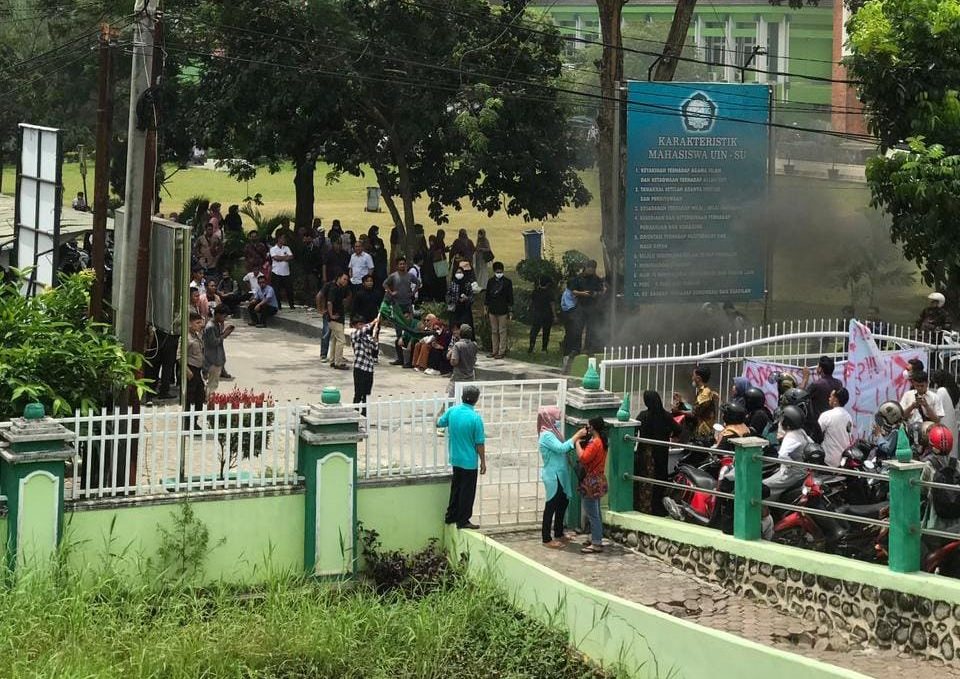 HMI Menutup Kampus UIN-SU