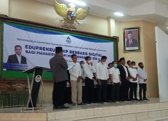 Pengurus Keluarga Alumni MPI IAIN Madura
