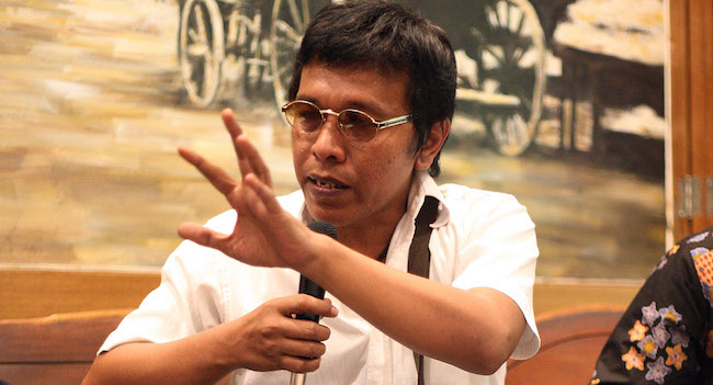 Siapa Manipulasi Sejarah
