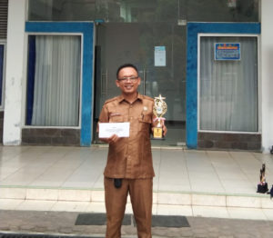Guru SDN 087695 Raih Juara I Lomba Karya Tulis Ilmiah 