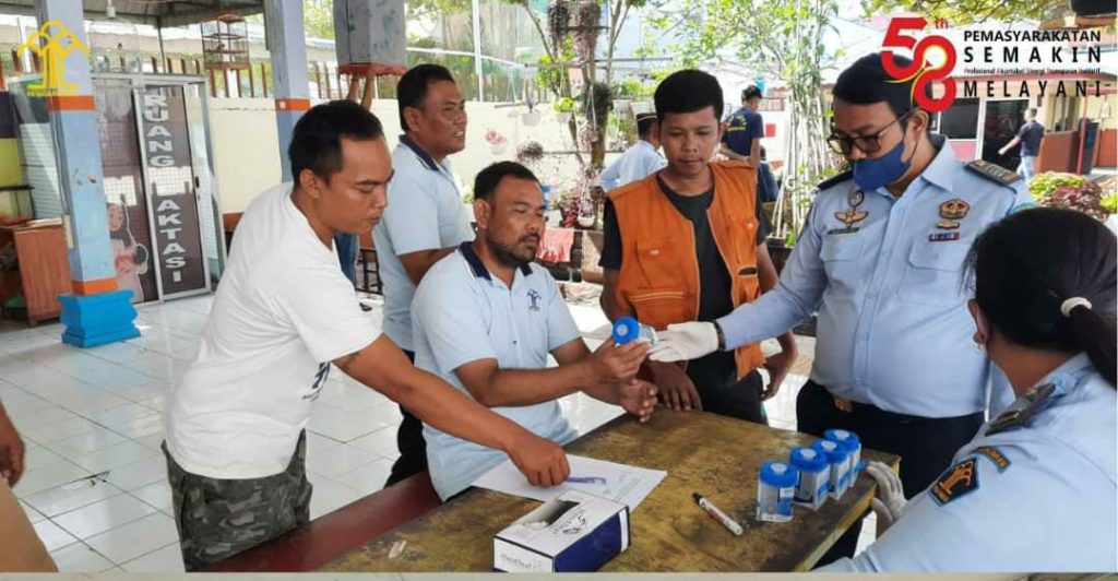 Tes Urine Mendadak, WBP Lapas Kelas IIA Labuhan Ruku Kanwil Kemenkumham Sumut Negatif Narkoba