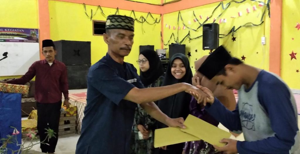 Pemerintah Nagari Bukit Bual Buka Bersama Dengan Para Santri Yang Telah Kontribusi Selama Ramadhan