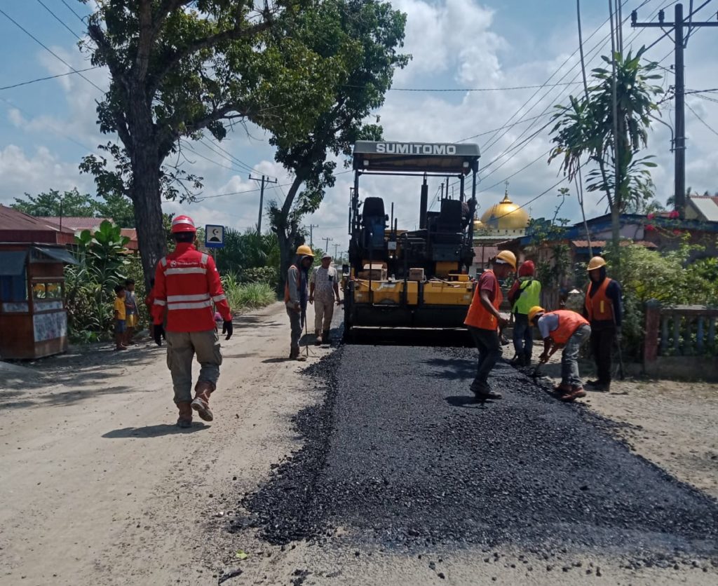 HKI Aspal Jalan 1,2 KM Jalan Raya Padang TualangĀ