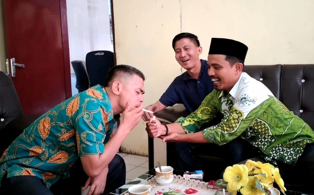 Gus Lur Perkuat Tali Silaturahim