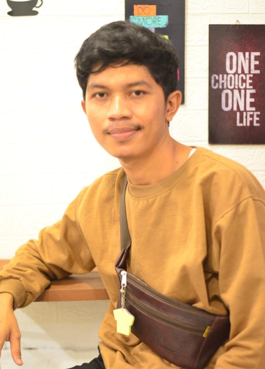 Ketua PSI Pessel, Ferry Taliwang