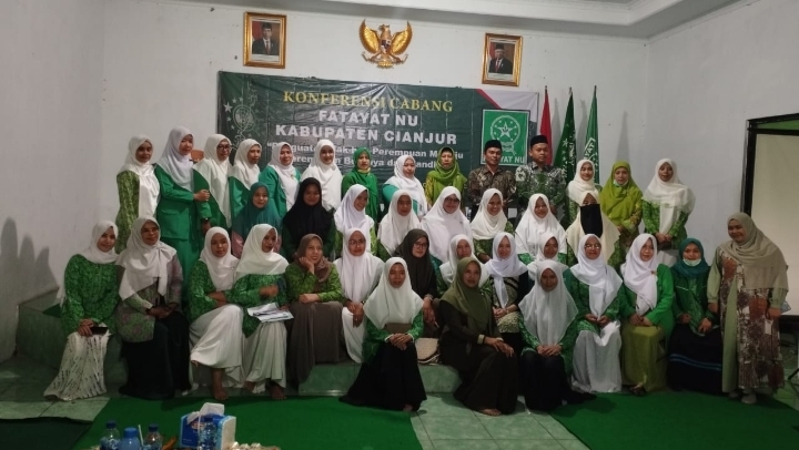 Elin Marlina Pimpin Fatayat NU Cianjur